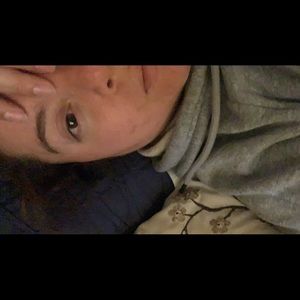 Meet your Posher, Roxana